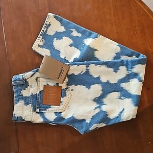 Authentic Burberry cloud print jeans NWT